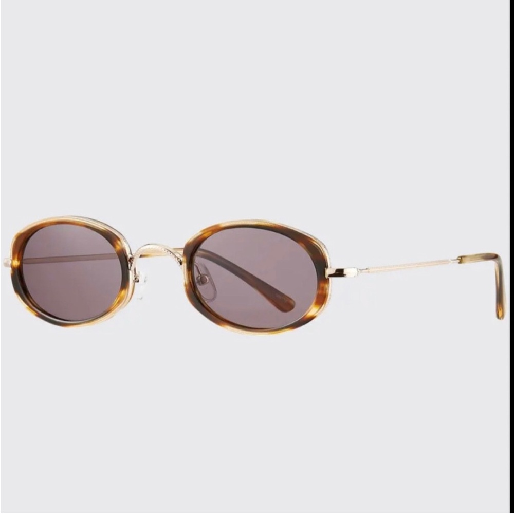 In Search Of: Illesteva Ravello Oval Sunglasses